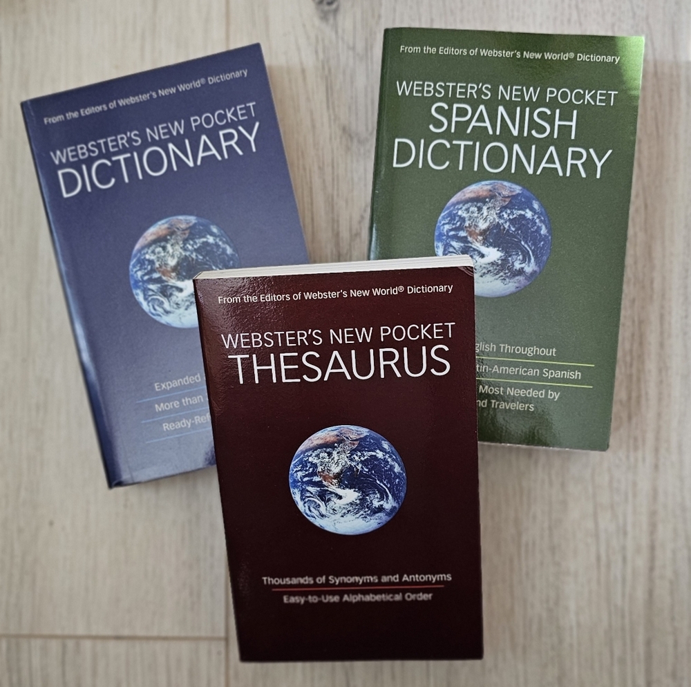 Webster's New Desk Reference Set